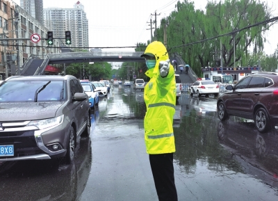 雨情急！多部門聯動疏通保暢