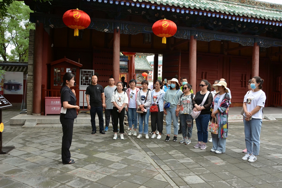 “你是人間四月天”——第二批甘肅省抗疫一線醫務人員康養之旅走進天水活動開啟