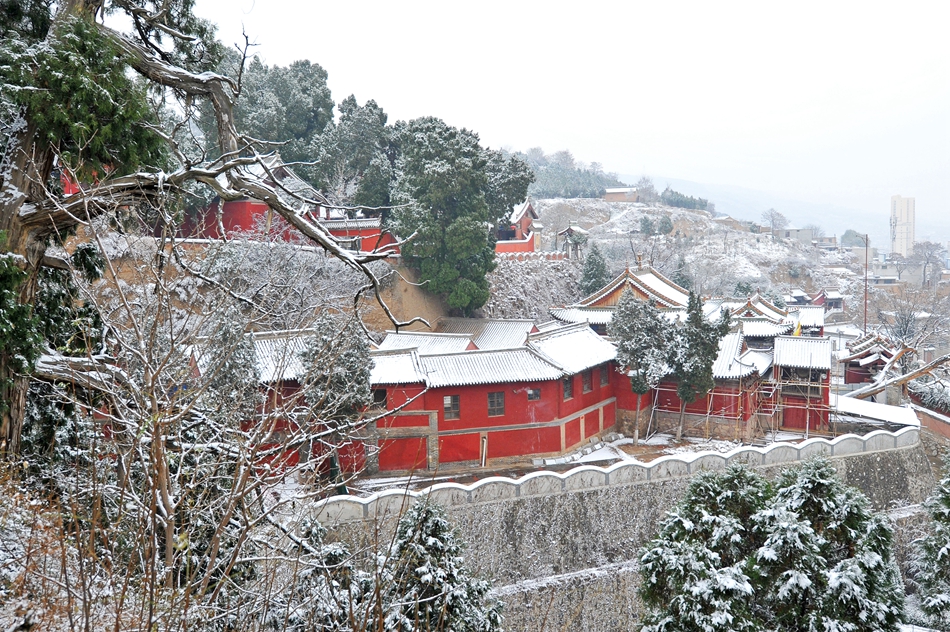 雪后的天水玉泉觀，仿佛回到了古秦州