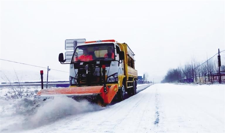 受降雪影響甘肅省部分高速路段臨時交通管制