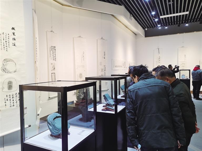 “非遺精品洮硯傳拓題跋藝術展”開展 洮硯雕刻、傳拓、拓片題跋集中亮相甘肅藝術館