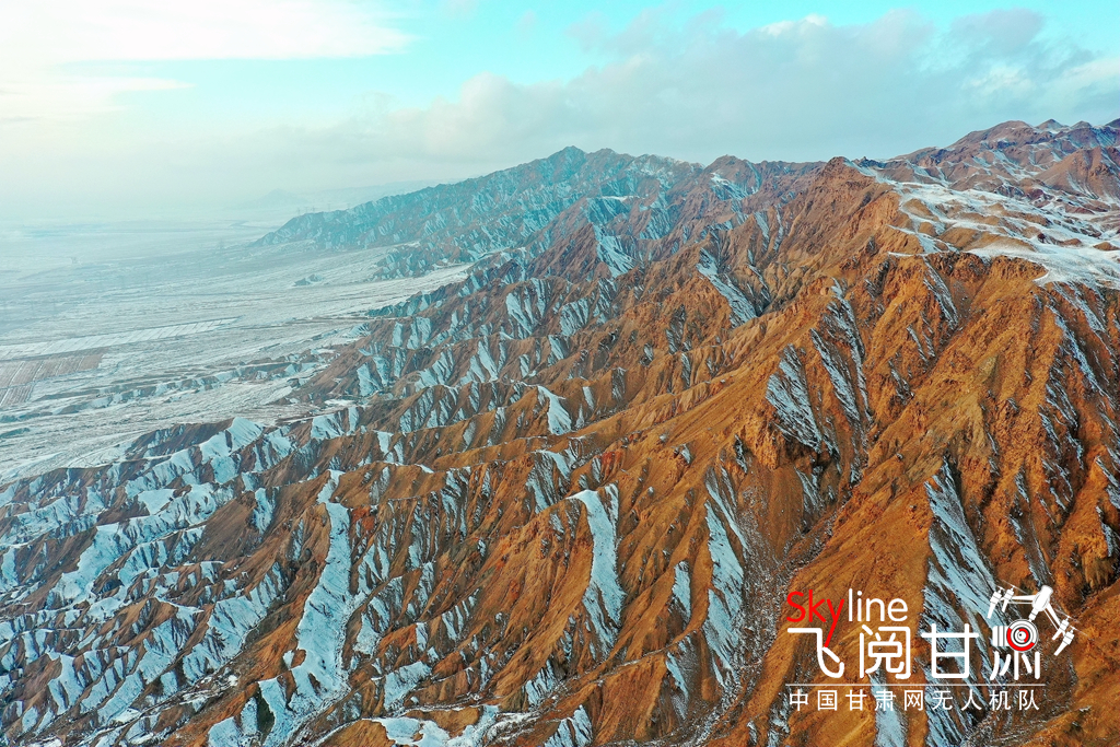 【飛閱甘肅】張掖甘州：雪扮合黎山 今朝更好看