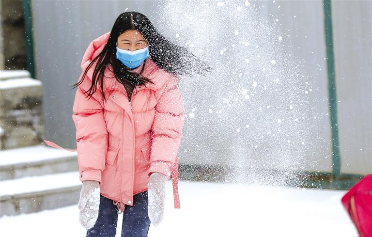 笑看飛瓊花 雪滿金城道 蘭州迎來2021年第一場雪