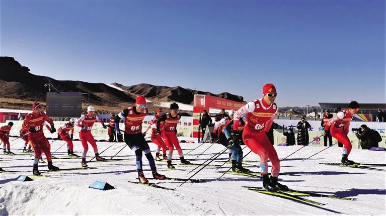 全國(guó)越野滑雪冠軍賽白銀落幕