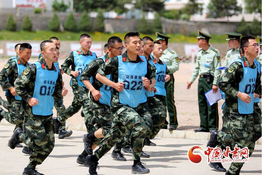 【隴拍客】甘肅武警：沖刺！向著心中的軍校夢(mèng)