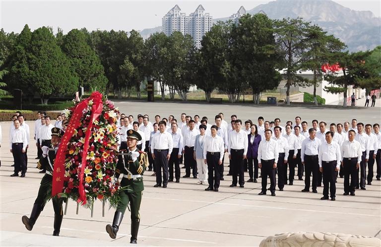 蘭州市委理論學(xué)習(xí)中心組黨史學(xué)習(xí)教育暨市級領(lǐng)導(dǎo)干部專題讀書班開班把牢前進(jìn)方向 展示擔(dān)當(dāng)作為開創(chuàng)發(fā)展新局面